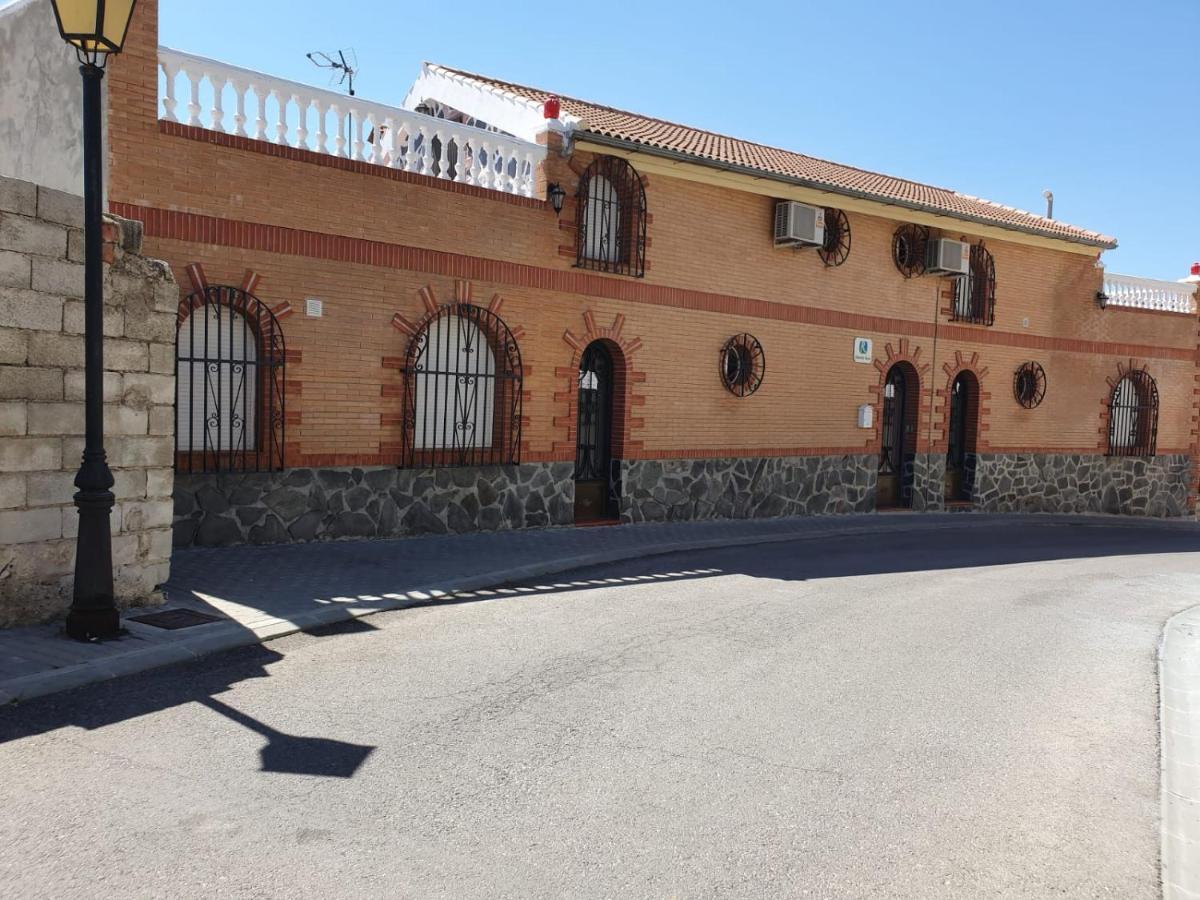 Monte Rosado Viviendas Vacacionales La Peza Exterior photo